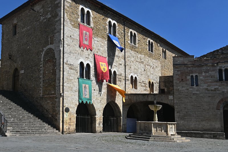 08 Bevagna.JPG